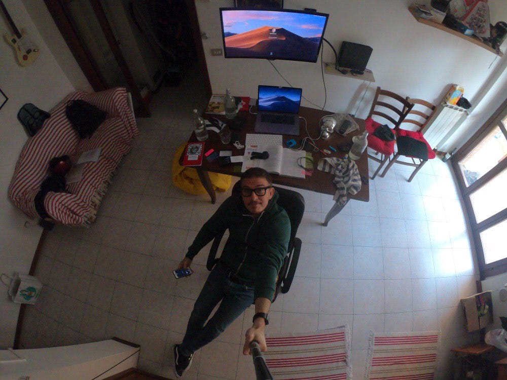 A un certo punto eravamo presi solo dal libro (come si può vedere 😂)